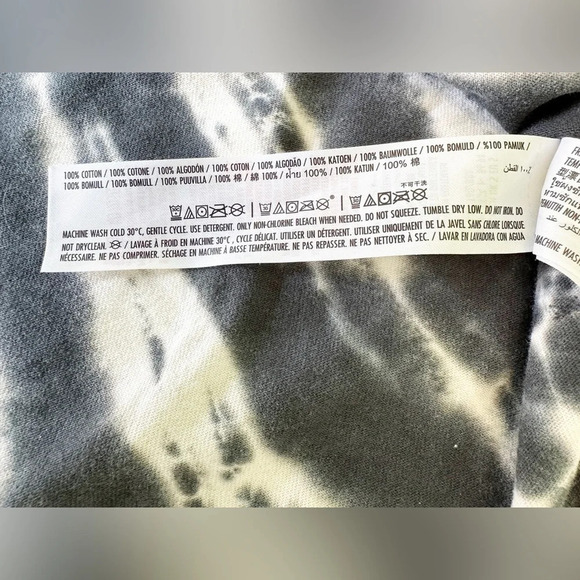 Marvel Tie-Dye Spirit Jersey for Adults Disney Avengers Size Small Black White - Picture 8 of 9